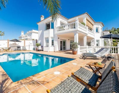 64 - ¡Villa de lujo con impresionantes vistas en Mijas!