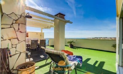 89-Penthouse Apartment with Stunning Views in Torreblanca, Fuengirola!
