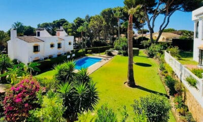 90-Cozy House With Roof Terrace in Calahonda, Mijas!