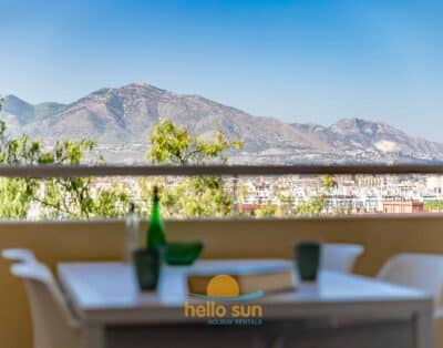 27 - ¡Acogedor Apartamento con Amplia Terraza y Vistas en Fuengirola!